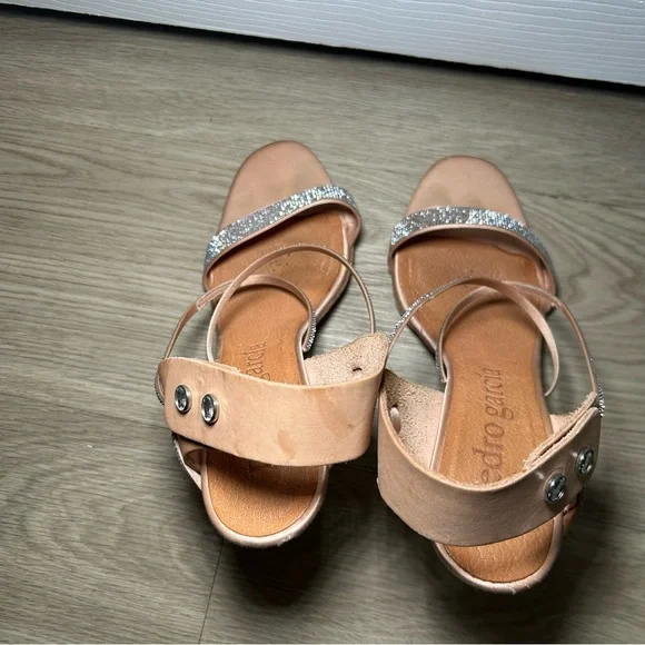 ⭐️Pedro Garcia ⭐️Blush and Crystal embellished strap sandal - Picture 5 of 6